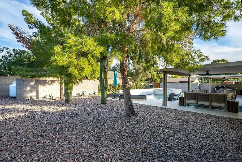 Dos Cacti Outdoor Oasis, Heated Pool, Spa, Bikes, Ev, Bbq スコッツデール 別荘