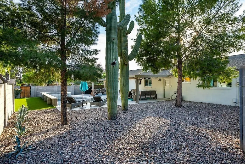 Dos Cacti Outdoor Oasis, Heated Pool, Spa, Bikes, Ev, Bbq スコッツデール 別荘