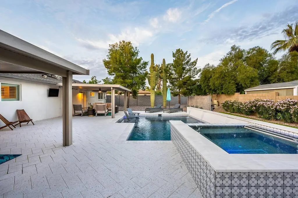 Dos Cacti Outdoor Oasis, Heated Pool, Spa, Bikes, Ev, Bbq スコッツデール 0*,